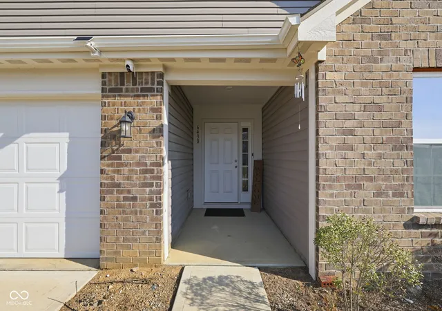 Photo 4 of Single family home for sale at 6430 W Mulberry Way, Greenfield, IN 46140 | MLS# 22125355 | Listing updated on 2026-10-05