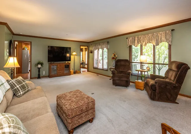 Photo 3 of Single family home for sale at 4602 Aldersgate Dr, Carmel, IN 46033 | MLS# 22125397 | Listing updated on 2026-10-06