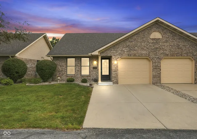 Photo 2 of Sale Pending at 214 Doral Park Dr, Kokomo, IN 46901 | MLS# 22125412 | Listing updated on 2026-10-06
