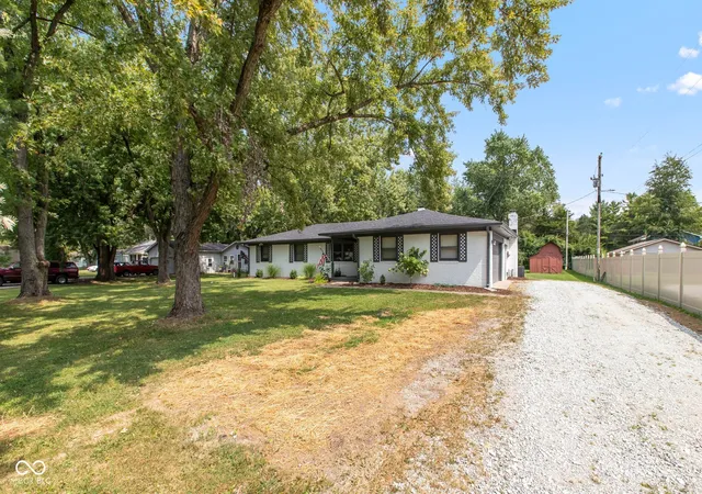 Photo 2 of Single family home for sale at 10045 N Balfer Dr E, Fortville, IN 46040 | MLS# 22125422 | Listing updated on 2026-10-06