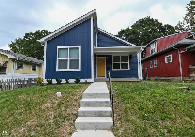 Photo 1 of Single family home for sale at 941 N Bradley Ave, Indianapolis, IN 46201 | MLS# 22125425 | Listing updated on 2026-10-05