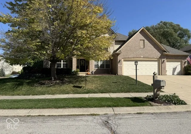 Photo 2 of Single family home for sale at 11023 Timberview Dr, Fishers, IN 46037 | MLS# 22125431 | Listing updated on 2026-10-09