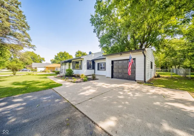 Photo 2 of Sale Pending at 134 W Central Way, Pendleton, IN 46064 | MLS# 22125470 | Listing updated on 2026-09-22