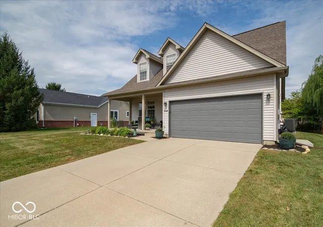 Photo 3 of Sale Pending at 2016 Treving Dr, Cicero, IN 46034 | MLS# 22125497 | Listing updated on 2026-09-22