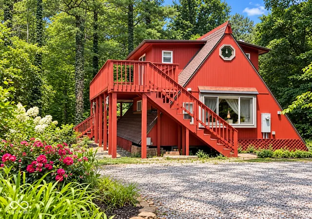 Photo 1 of Sale Pending at 4675 S Red Bud Ln, Terre Haute, IN 47802 | MLS# 22125506 | Listing updated on 2026-09-29