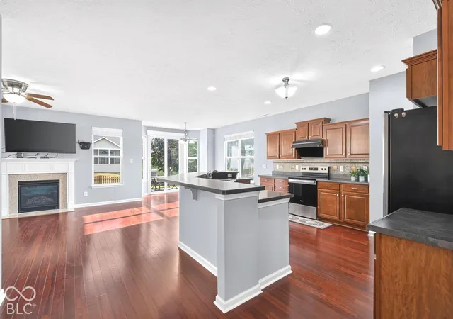 Photo 4 of Single family home for sale at 11220 Beardsley Way, Fishers, IN 46038 | MLS# 22125514 | Listing updated on 2026-10-16