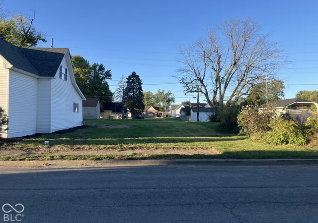 Single family home for sale at 1914 S L St, Elwood, IN 46036 | MLS# 22125542 | Listing updated on 2026-10-08