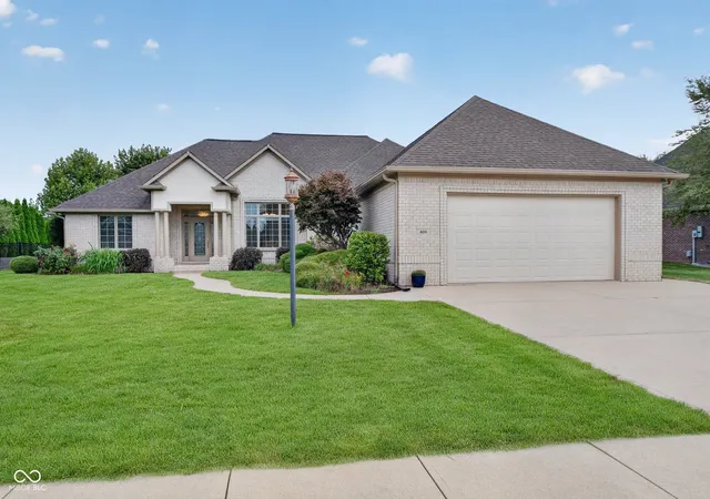 Photo 1 of Single family home for sale at 406 Wind Drift Ct, Pittsboro, IN 46167 | MLS# 22125567 | Listing updated on 2026-09-25