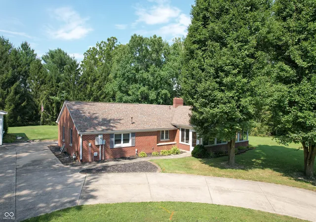 Photo 3 of Sale Pending at 1366 N Washington St, Danville, IN 46122 | MLS# 22125568 | Listing updated on 2026-10-08