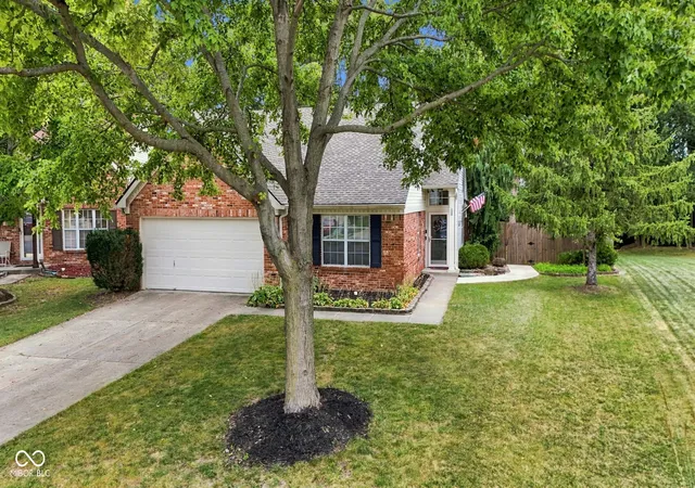 Photo 2 of Sale Pending at 5105 Hawks Crescent Ct, Indianapolis, IN 46254 | MLS# 22125572 | Listing updated on 2026-09-15