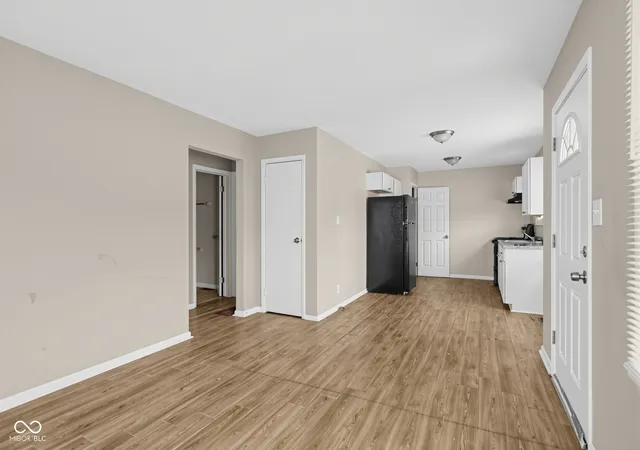 Photo 3 of Single family home for sale at 3432 Tiffany Dr, Indianapolis, IN 46226 | MLS# 22125581 | Listing updated on 2026-09-21