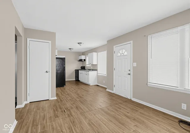 Photo 4 of Single family home for sale at 3432 Tiffany Dr, Indianapolis, IN 46226 | MLS# 22125581 | Listing updated on 2026-09-21