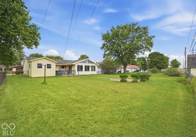 Photo 4 of Sale Pending at 2608 Maple Dr, New Castle, IN 47362 | MLS# 22125617 | Listing updated on 2026-10-07