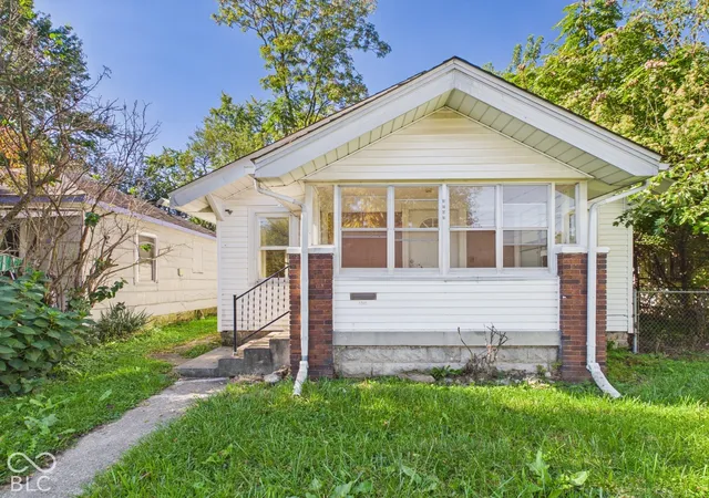 Photo 1 of Single family home for sale at 1705 Johnson Ave, Anderson, IN 46016 | MLS# 22125662 | Listing updated on 2026-10-08