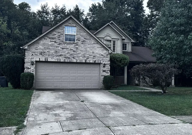 Photo 1 of Single family home for sale at 4536 Carvin Cir, Indianapolis, IN 46228 | MLS# 22125677 | Listing updated on 2026-09-21