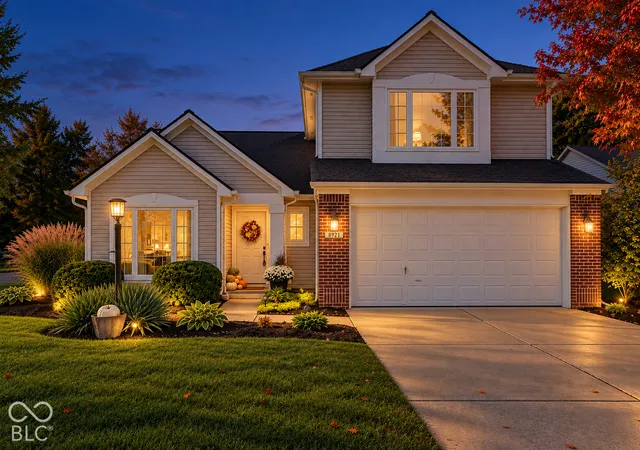 Photo 1 of Single family home for sale at 8921 Woodlark Dr, Fishers, IN 46038 | MLS# 22125684 | Listing updated on 2026-10-05