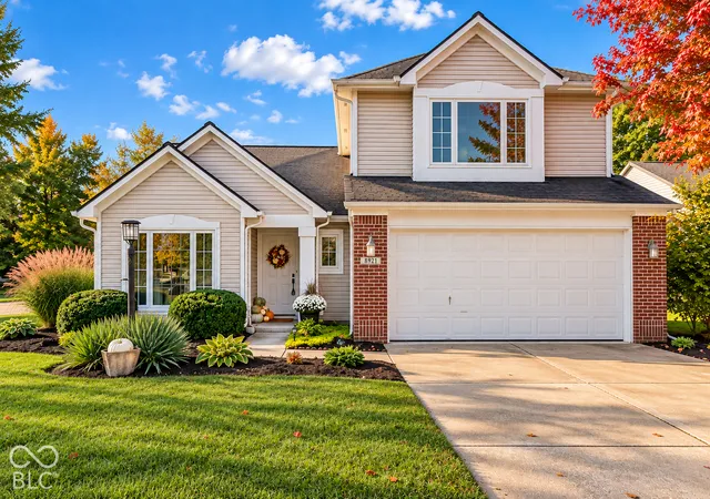 Photo 3 of Single family home for sale at 8921 Woodlark Dr, Fishers, IN 46038 | MLS# 22125684 | Listing updated on 2026-10-05