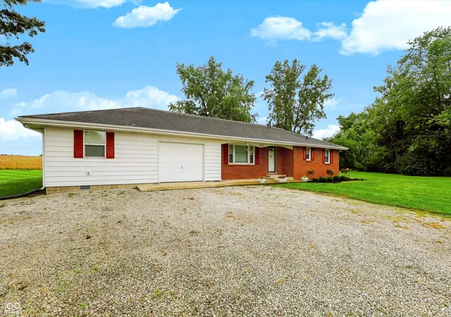 Photo 2 of Single family home for sale at 8223 E U S 35 Hwy, Losantville, IN 47354 | MLS# 22125689 | Listing updated on 2026-09-23