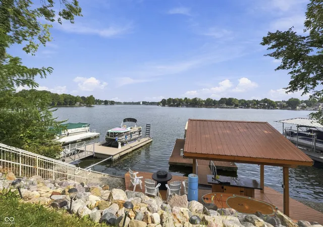 Photo 1 of Single family home for sale at 1180 Nantucket Dr, Cicero, IN 46034 | MLS# 22125697 | Listing updated on 2026-10-09