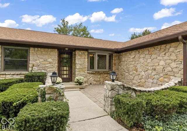 Photo 3 of Single family home for sale at 2448 S Sunrise Dr, New Palestine, IN 46163 | MLS# 22125710 | Listing updated on 2026-09-23