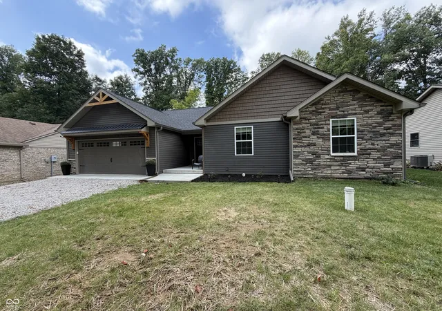 Photo 3 of Single family home for sale at 24 Lincoln Hills, Coatesville, IN 46121 | MLS# 22125718 | Listing updated on 2026-09-17