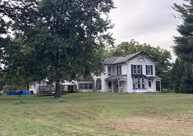 Photo 1 of Single family home for sale at 304 Lincoln St, Williamsport, IN 47993 | MLS# 22125743 | Listing updated on 2026-09-21