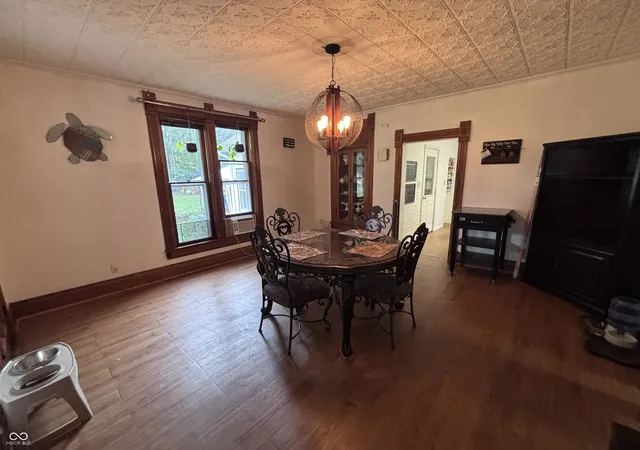 Photo 4 of Single family home for sale at 304 Lincoln St, Williamsport, IN 47993 | MLS# 22125743 | Listing updated on 2026-09-21