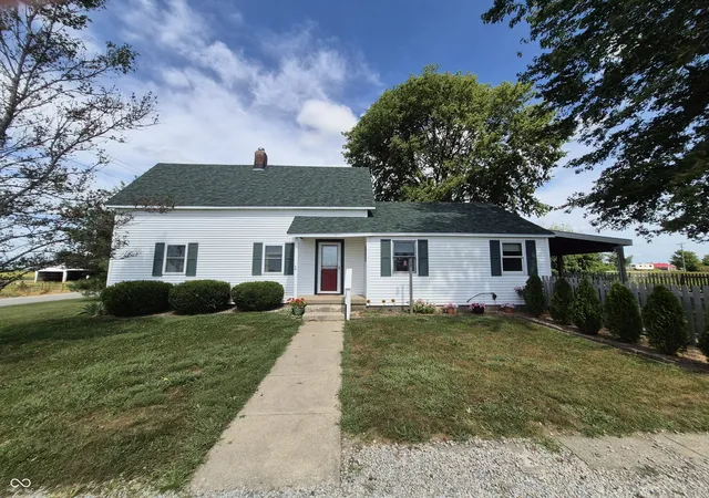 Single family home for sale at 6957 N 300 East, Whiteland, IN 46184 | MLS# 22125752