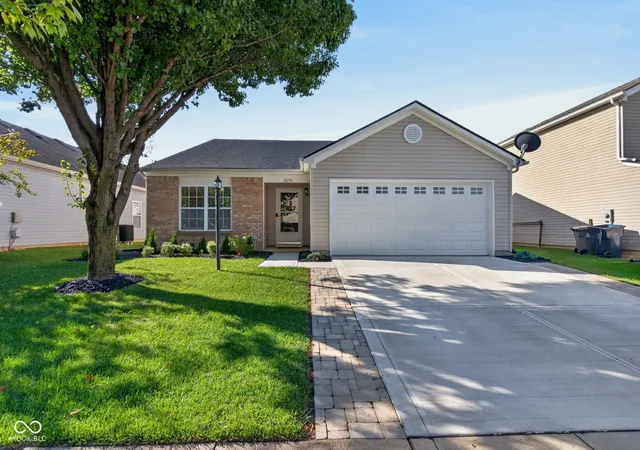 Photo 2 of Single family home for sale at 12733 Pinetop Way, Noblesville, IN 46060 | MLS# 22125776 | Listing updated on 2026-09-21