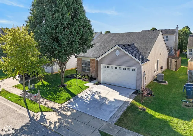 Photo 3 of Single family home for sale at 12733 Pinetop Way, Noblesville, IN 46060 | MLS# 22125776 | Listing updated on 2026-09-21