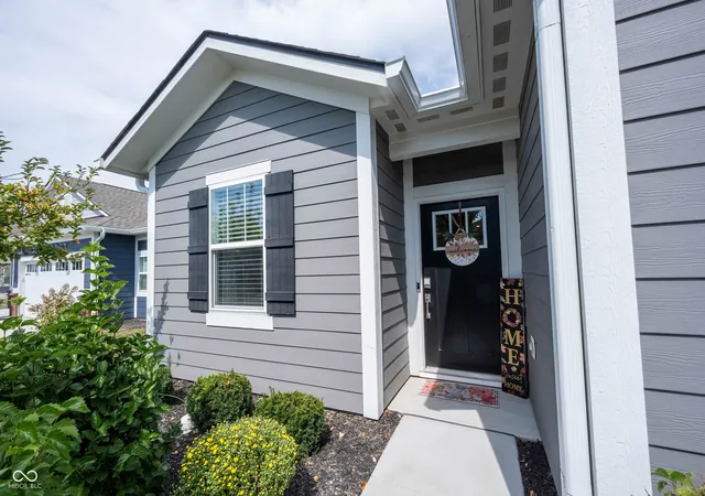 Photo 2 of Sale Pending at 812 Bulger Ln, Westfield, IN 46074 | MLS# 22125789 | Listing updated on 2026-10-06