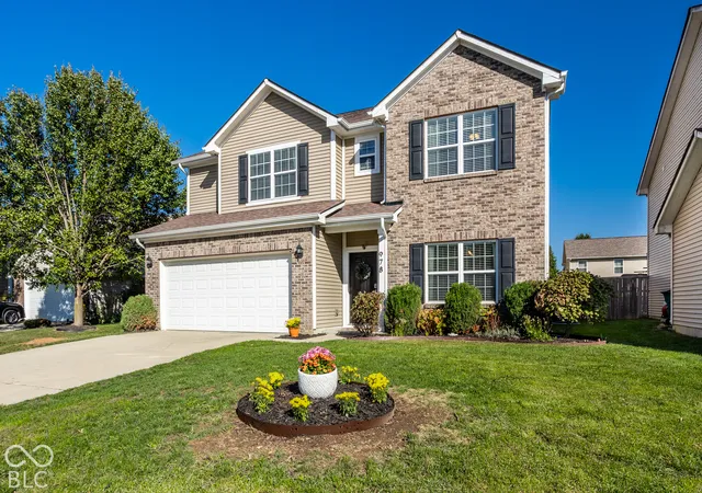 Photo 2 of Single family home for sale at 978 Denton Ct, Westfield, IN 46074 | MLS# 22125809 | Listing updated on 2026-10-09