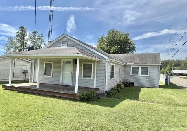 Photo 1 of Sale Pending at 1015 W Raymond St, Brownstown, IN 47220 | MLS# 22125824 | Listing updated on 2026-09-16