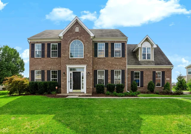 Photo 1 of Sale Pending at 3227 Woodhaven Way, Bargersville, IN 46106 | MLS# 22125851 | Listing updated on 2026-10-05