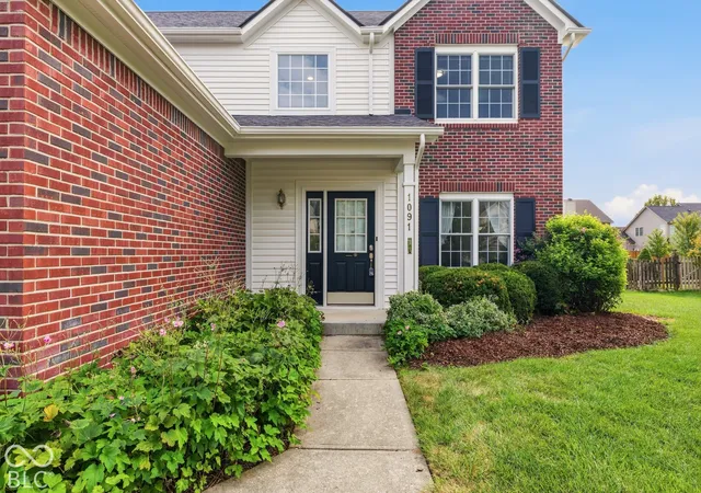 Photo 2 of Single family home for sale at 1091 Scarlet Quarry Cir, Avon, IN 46123 | MLS# 22125865 | Listing updated on 2026-10-01