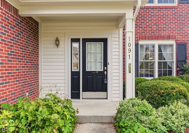 Photo 3 of Single family home for sale at 1091 Scarlet Quarry Cir, Avon, IN 46123 | MLS# 22125865 | Listing updated on 2026-10-01