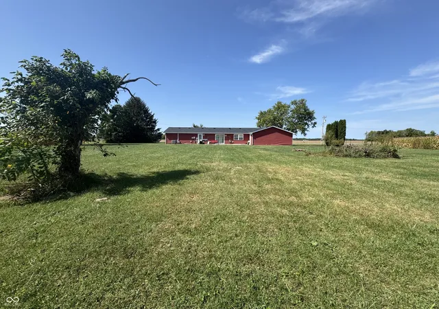Photo 2 of Single family home for sale at 3684 S State Rd 47, Crawfordsville, IN 47933 | MLS# 22125873 | Listing updated on 2026-09-29