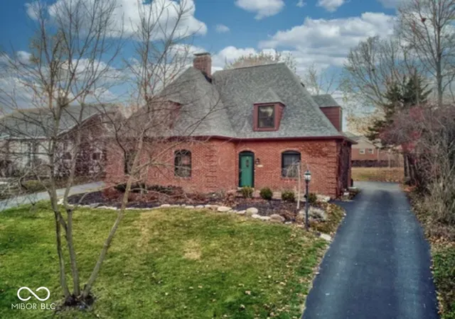Single family home for sale at 1125 Crane Ct, Anderson, IN 46016 | MLS# 22125875