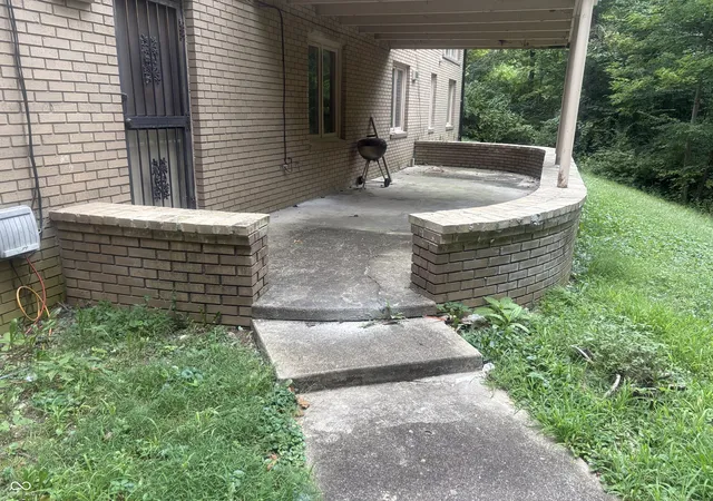 Photo 3 of Single family home for sale at 5505 Far Hl Rd, Indianapolis, IN 46226 | MLS# 22125877 | Listing updated on 2026-10-02