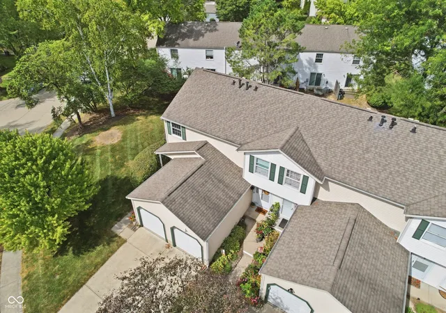 Photo 4 of Condo for sale at 9412 Timber View Dr, Indianapolis, IN 46250 | MLS# 22125902 | Listing updated on 2026-09-22
