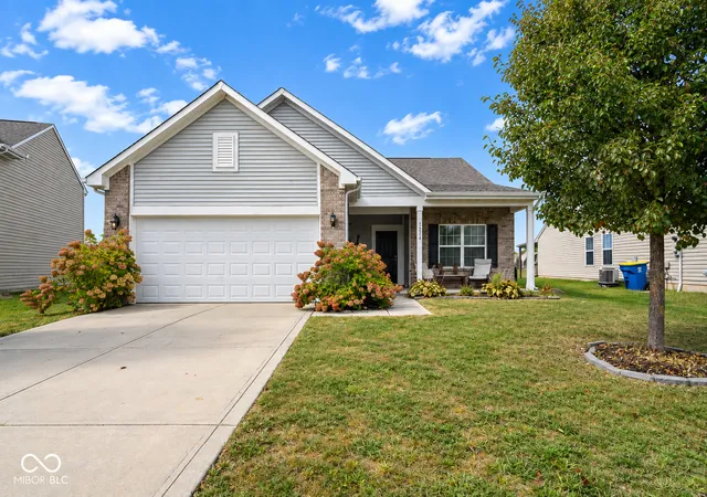 Photo 1 of Sale Pending at 7214 Moultrie Dr, Indianapolis, IN 46217 | MLS# 22125914 | Listing updated on 2026-10-01