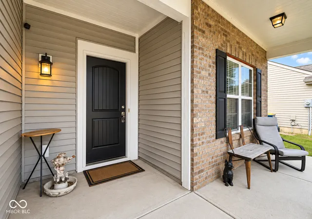 Photo 3 of Sale Pending at 7214 Moultrie Dr, Indianapolis, IN 46217 | MLS# 22125914 | Listing updated on 2026-10-01