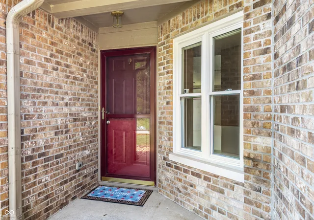 Photo 2 of Single family home for sale at 1525 Quail Glen, Carmel, IN 46032 | MLS# 22125917 | Listing updated on 2026-09-24