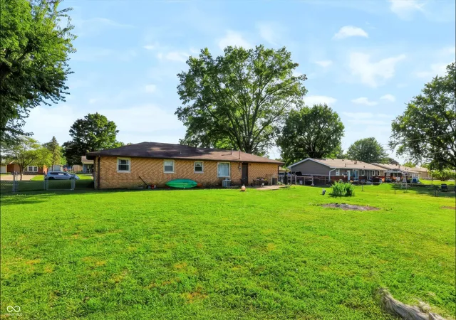 Photo 3 of Single family home for sale at 1064 Dacia St, Taylorsville, IN 47280 | MLS# 22125935 | Listing updated on 2026-10-06
