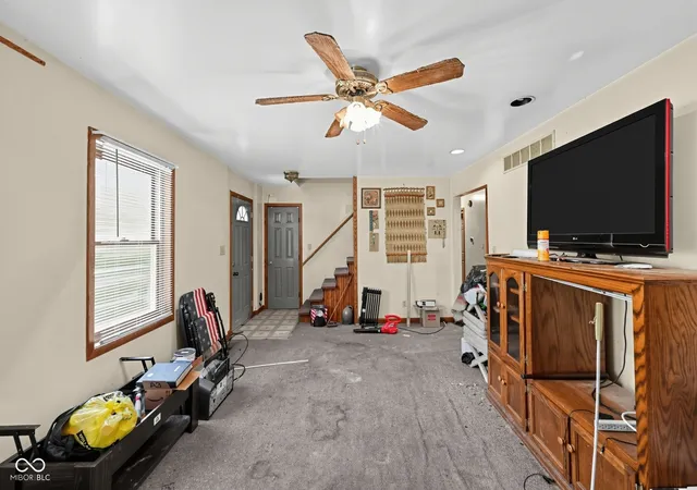 Photo 2 of Sale Pending at 8426 S 800 West, Wanatah, IN 46390 | MLS# 22125945 | Listing updated on 2026-09-22