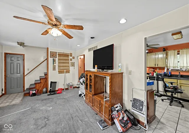 Photo 3 of Sale Pending at 8426 S 800 West, Wanatah, IN 46390 | MLS# 22125945 | Listing updated on 2026-09-22