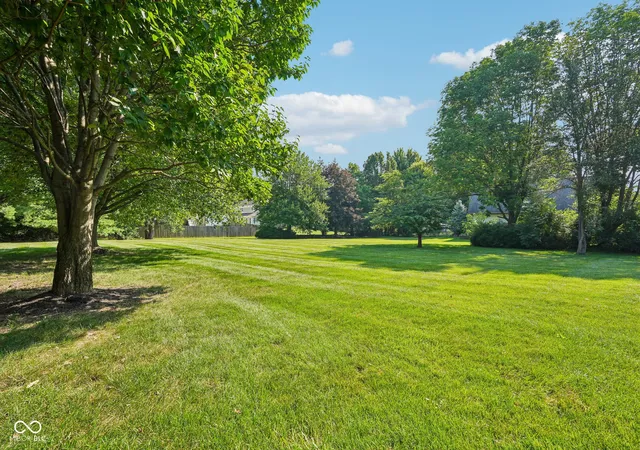 Photo 3 of Single family home for sale at 10515 Wildwood Dr, Zionsville, IN 46077 | MLS# 22125946 | Listing updated on 2026-09-24