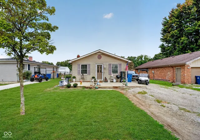 Photo 1 of Single family home for sale at 204 E Franklin Ave, Arcadia, IN 46030 | MLS# 22125947 | Listing updated on 2026-10-06