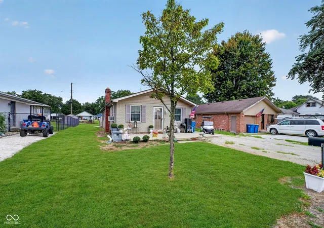 Photo 2 of Single family home for sale at 204 E Franklin Ave, Arcadia, IN 46030 | MLS# 22125947 | Listing updated on 2026-10-06