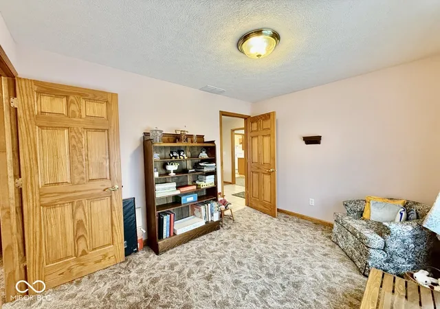 Photo 3 of Single family home for sale at 8621 N County Rd 425 W, Brazil, IN 47834 | MLS# 22125954 | Listing updated on 2026-10-01